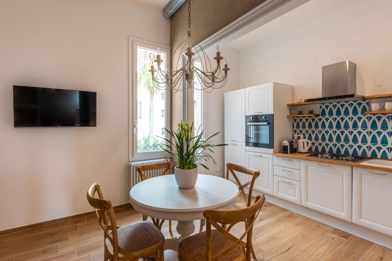 Regina Minor Apartment โมโนโปลี ภายนอก รูปภาพ