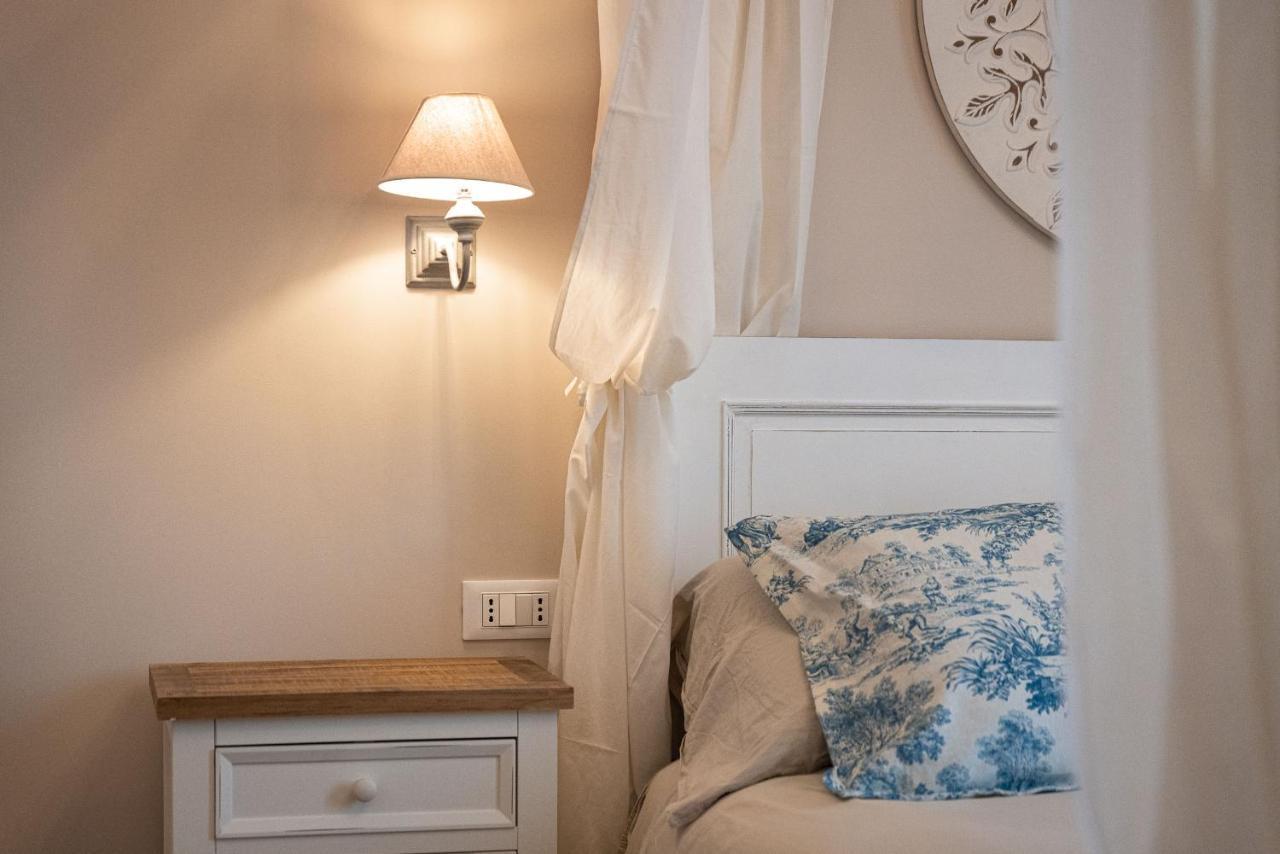 Regina Minor Apartment โมโนโปลี ภายนอก รูปภาพ