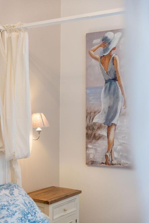 Regina Minor Apartment โมโนโปลี ภายนอก รูปภาพ