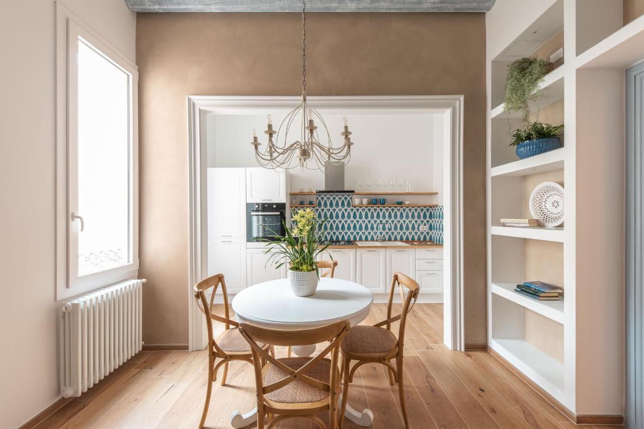 Regina Minor Apartment โมโนโปลี ภายนอก รูปภาพ
